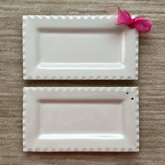 Southern Living Dress Me Up Ribbon Rectangular Platter 13.5 x 7.5 White Scallop - Picture 7 of 14